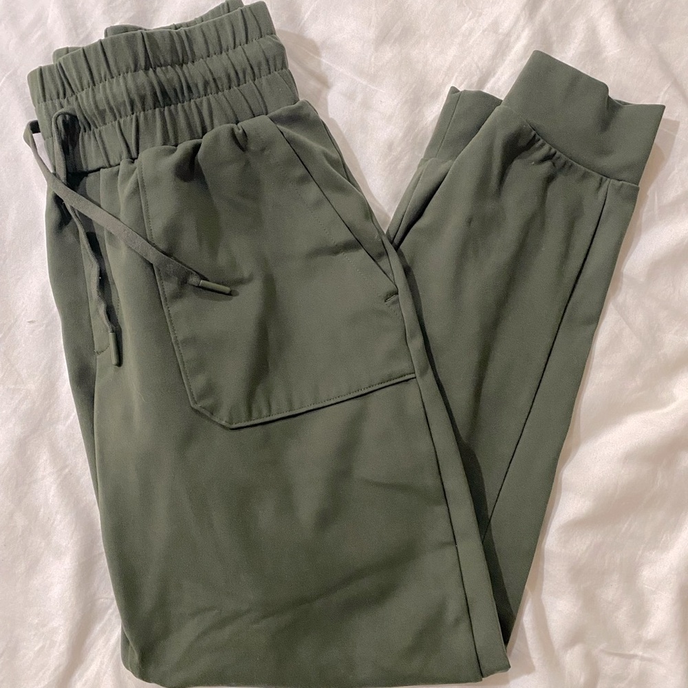 Mondetta Dark Green Performance Joggers